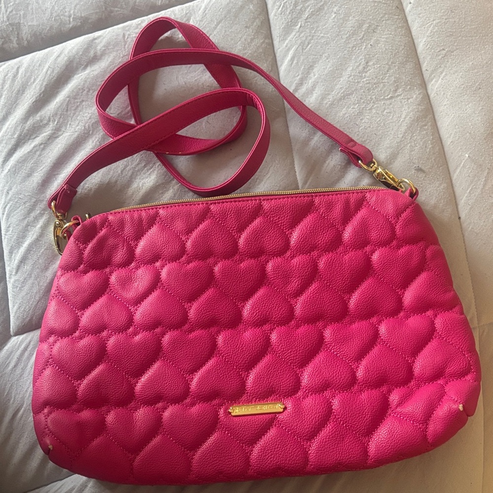 Elegant Pink Heart-Patterned Crossbody Bag